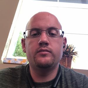 Meet your Posher, Larry